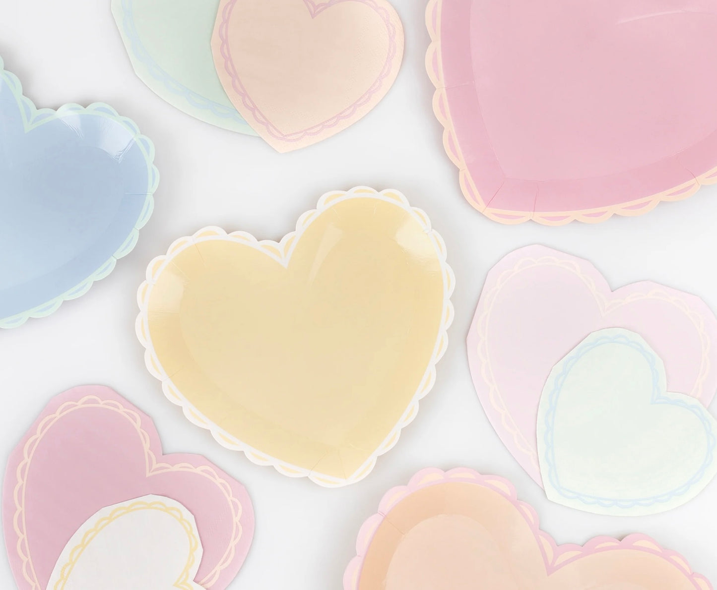 Pastel Heart Large Plate (x8)